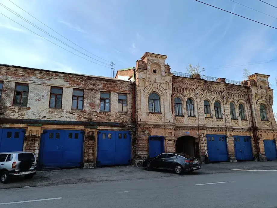 Гладкова,20